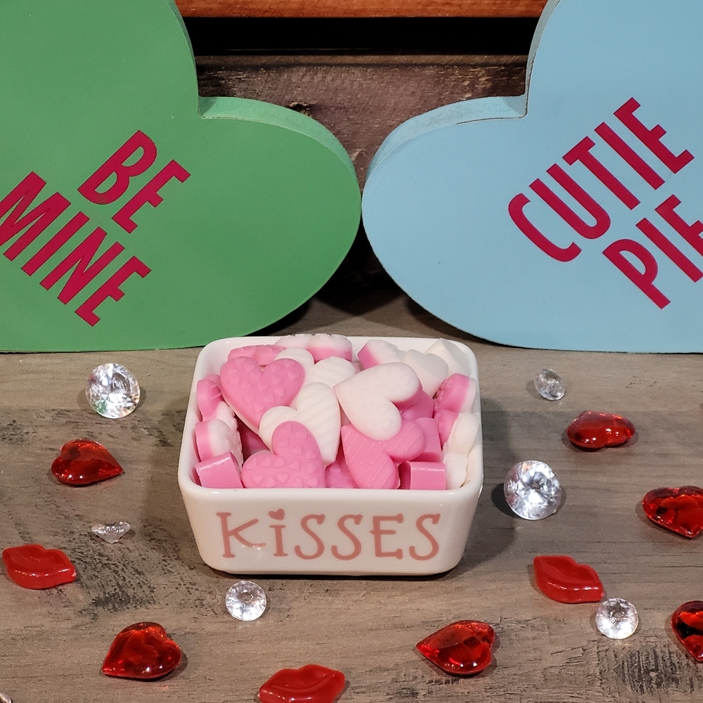 Handmade  Pomegranate Vanilla  🩷🤍🩷🤍 Heart Soy Wax Melts